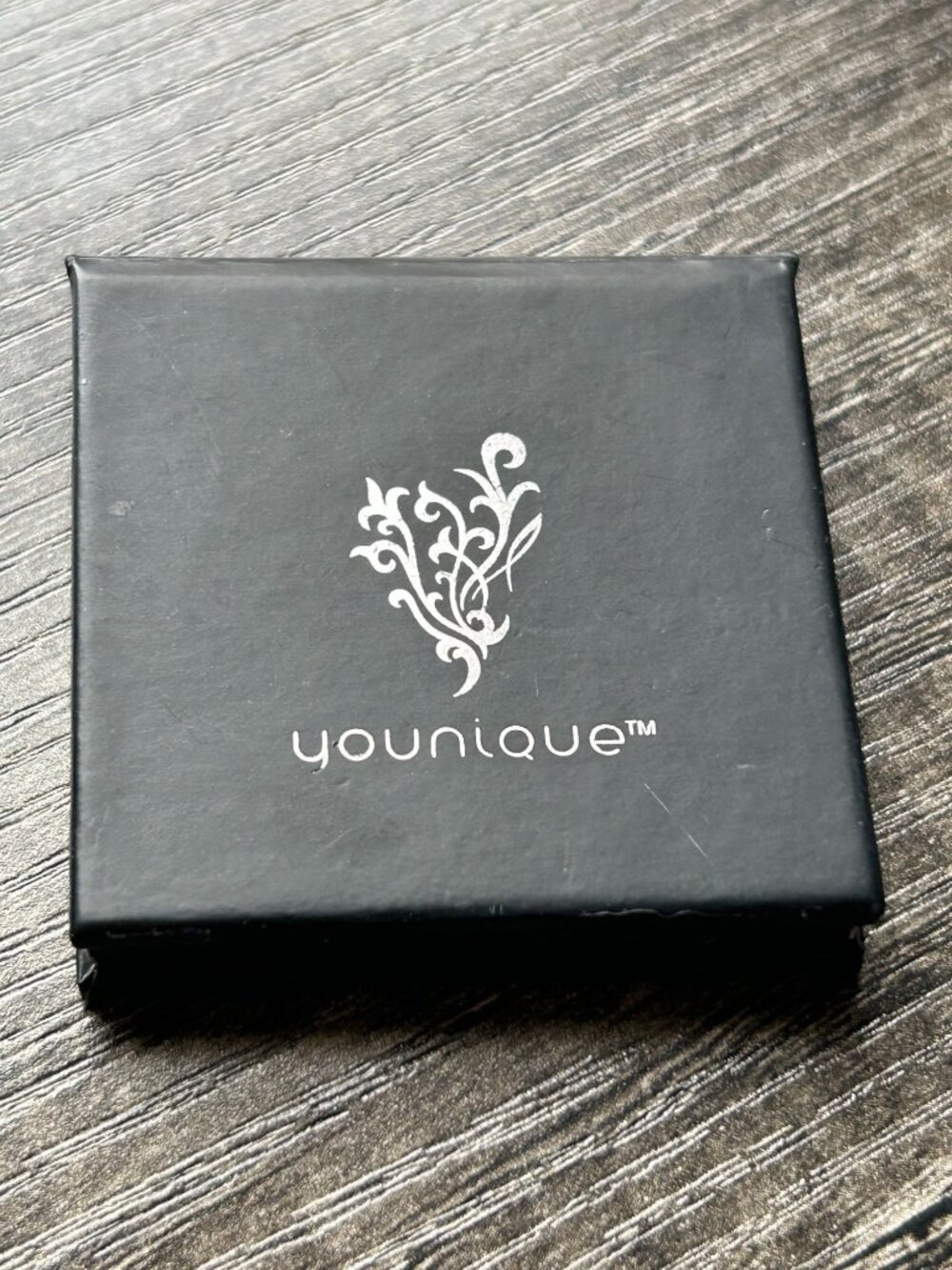 Younique Moodstruck Pressed Eye Shadow Refill – Crafty, Authentic, Magnetic - Picture 2 of 6